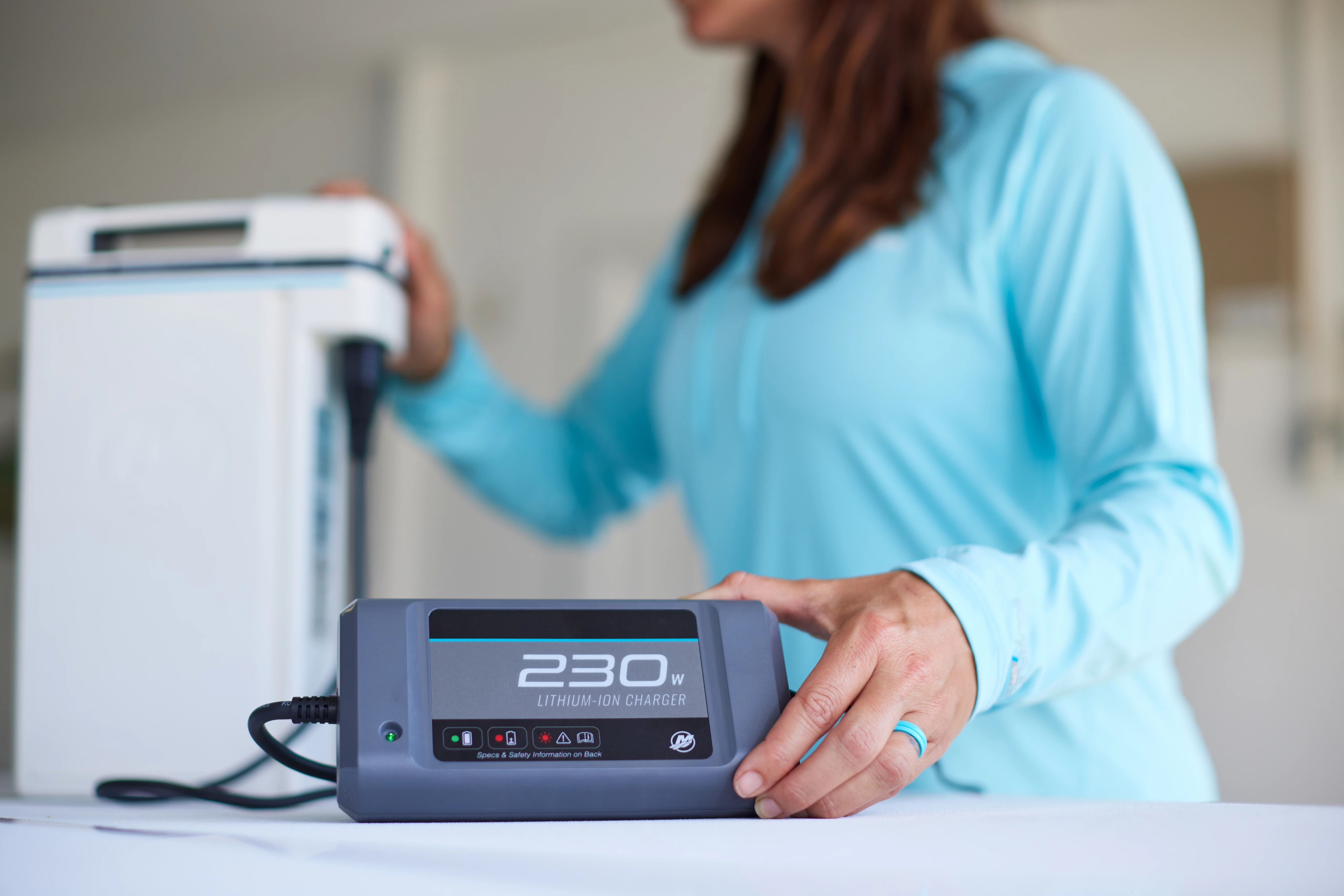 Mercury Avator 230W Fast Charger