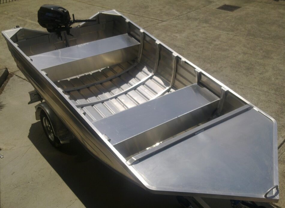 SeaCraft Navigator 400 V-Punt (ABLE TO ORDER)