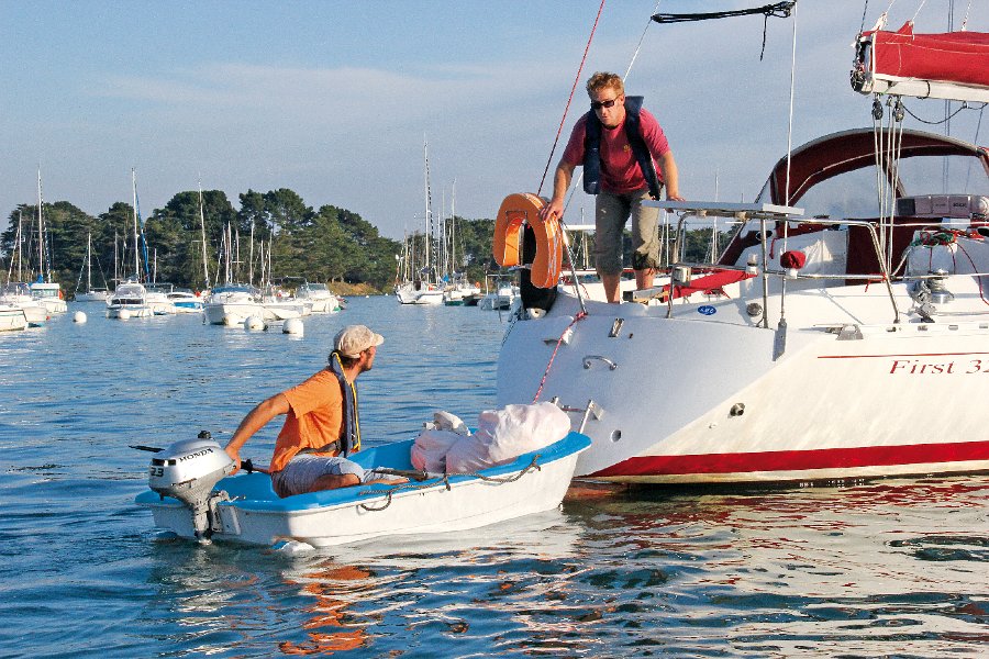 BIC Sportyak 245 tender boat - waves-overseas