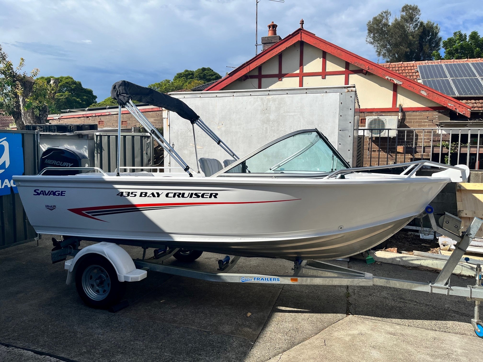Savage 435 Bay Cruiser package with Mercury 50hp and trailer (IN STOCK)
