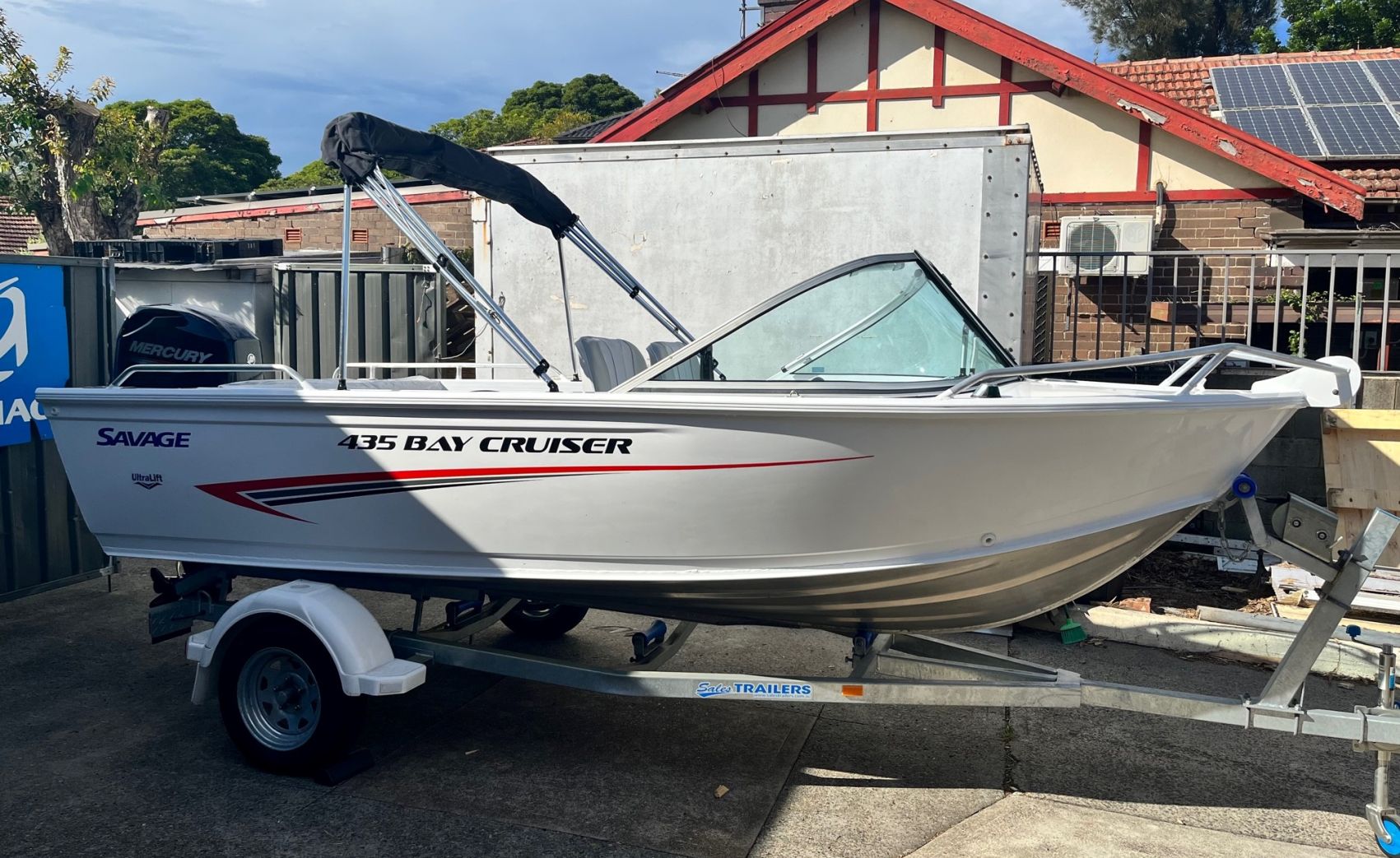 Savage 435 Bay Cruiser package with Mercury 50hp and trailer (IN STOCK)