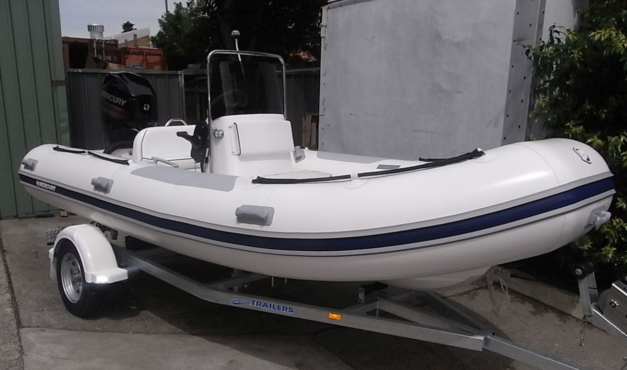 Mercury 460 Ocean Runner console package with Mercury 60hp EFI 4 stroke - waves-overseas