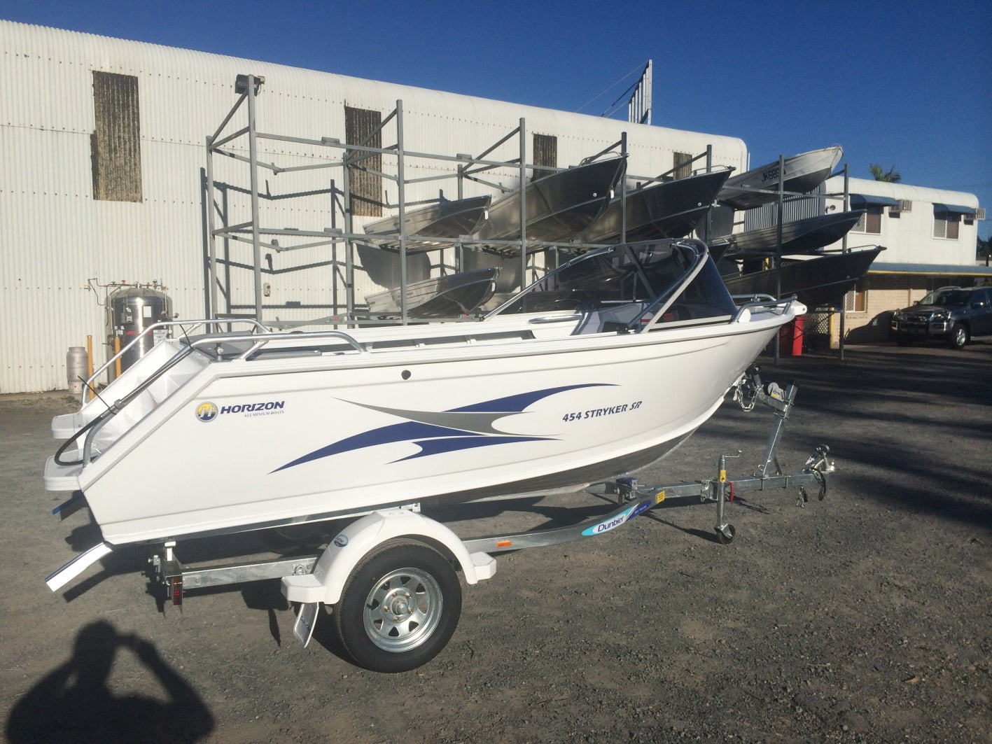 Horizon 454 Stryker SR Runabout - waves-overseas