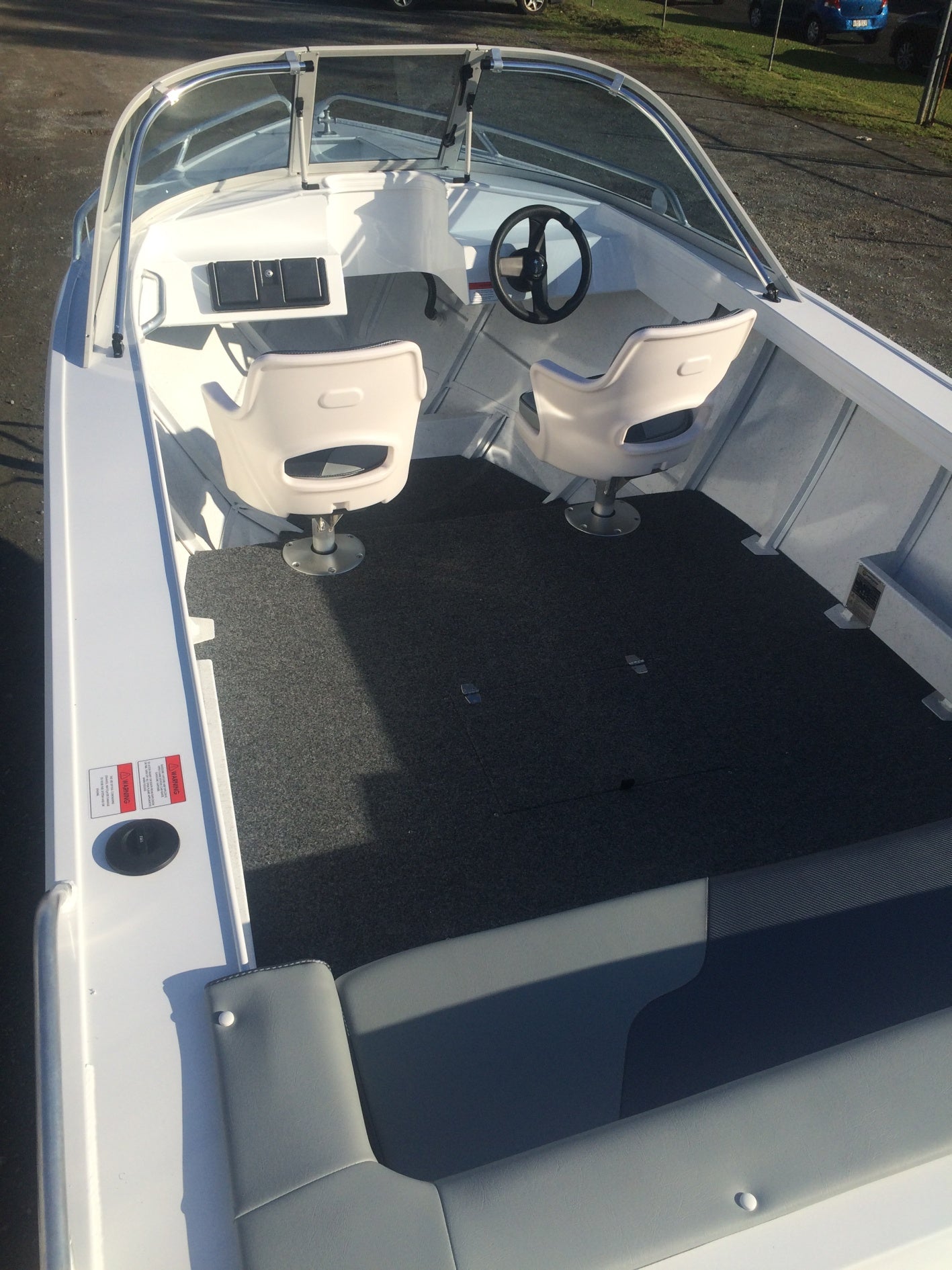 Horizon 474 Stryker SR Runabout - waves-overseas