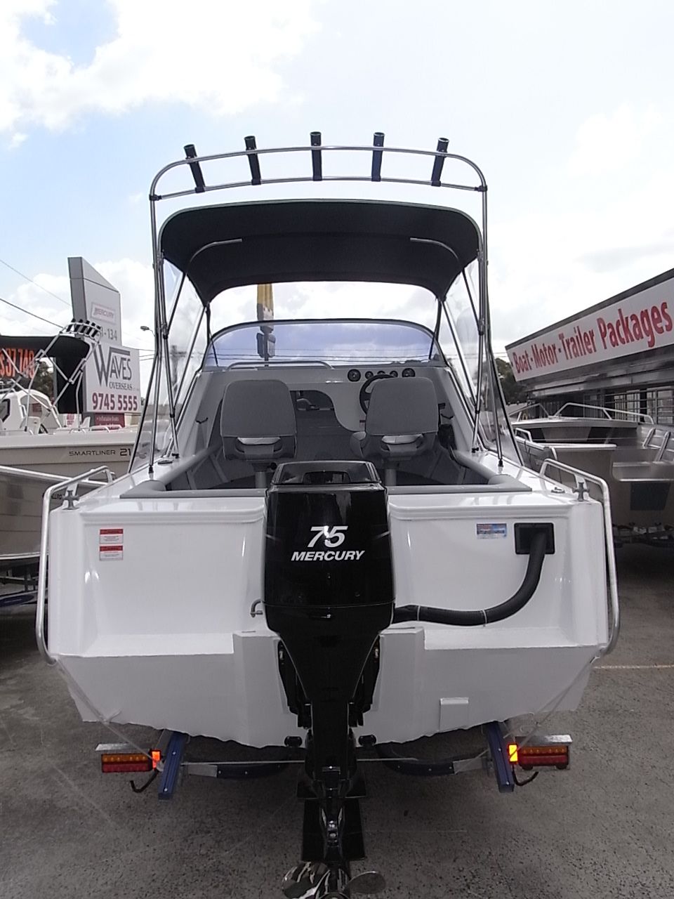 Horizon 525 Scorpion Cuddy Cabin - waves-overseas