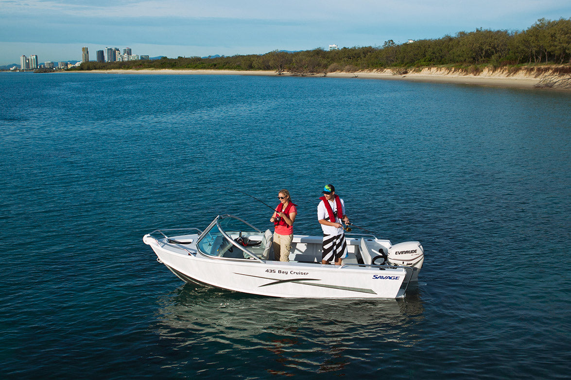 Savage 435 Bay Cruiser package with Mercury 50hp and trailer (IN STOCK)
